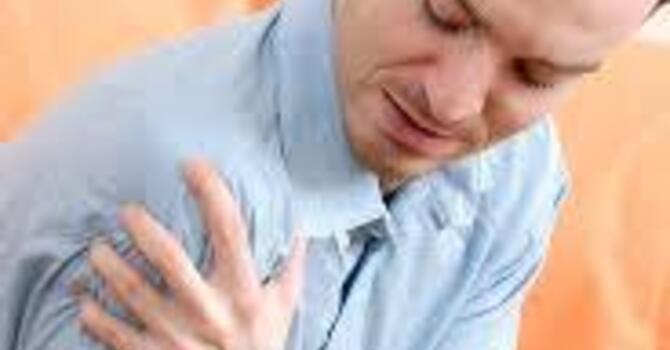 Golf Shoulder Pain image